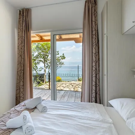Glavotok Premium Camp Holiday park 3*