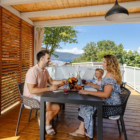 Glavotok Premium Camp