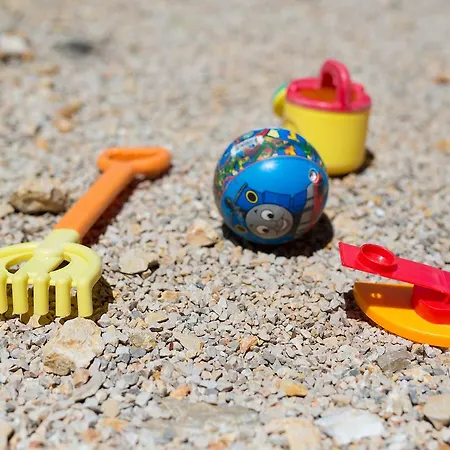 Glavotok Holiday park 3*