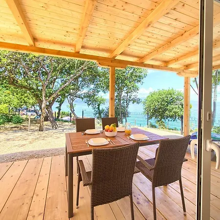 Glavotok Holiday park 3*