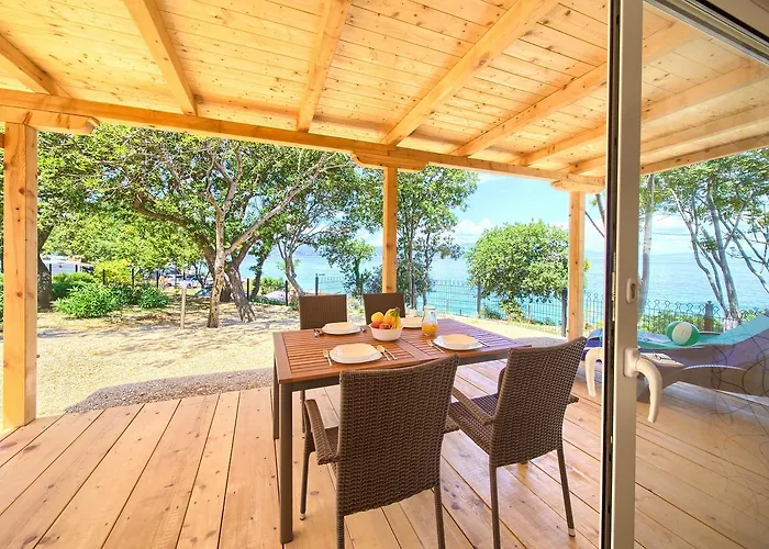 Glavotok Premium Camp База отдыха 3*