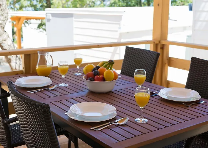 Glavotok Premium Camp База отдыха 3*