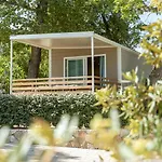 Village de vacances Glavotok Premium Camp 3*