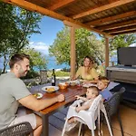 Village de vacances Glavotok Premium Camp