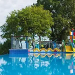 Village de vacances Glavotok Premium Camp Brzac