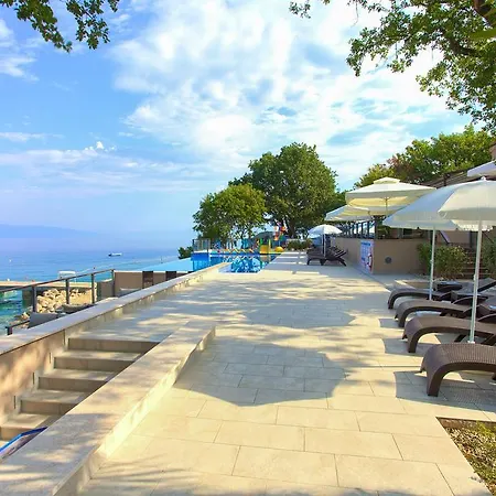 Glavotok Üdülőpark 3*