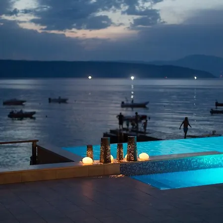 Aldeamento Turístico Glavotok 3*