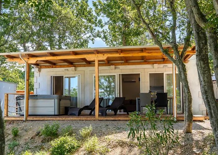 Glavotok Premium Camp