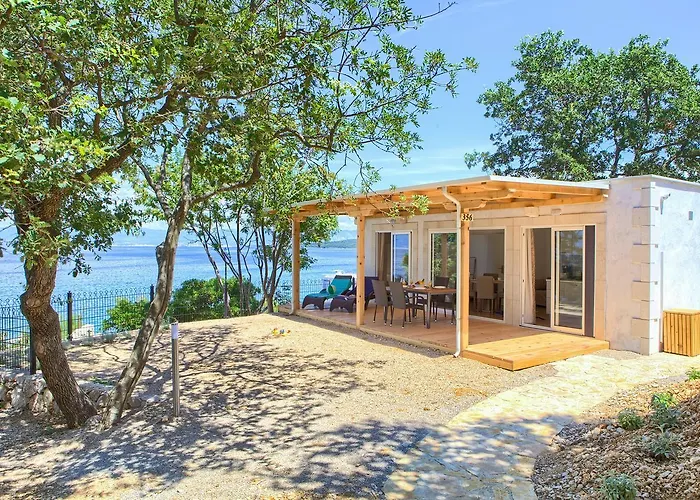 Glavotok Premium Camp